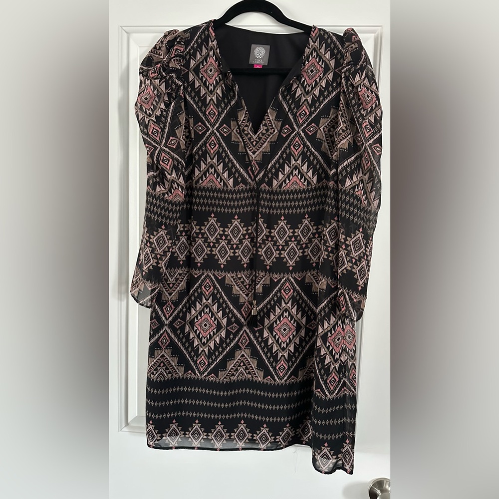 Vince Camuto Split Neck Shift Dress | NWT